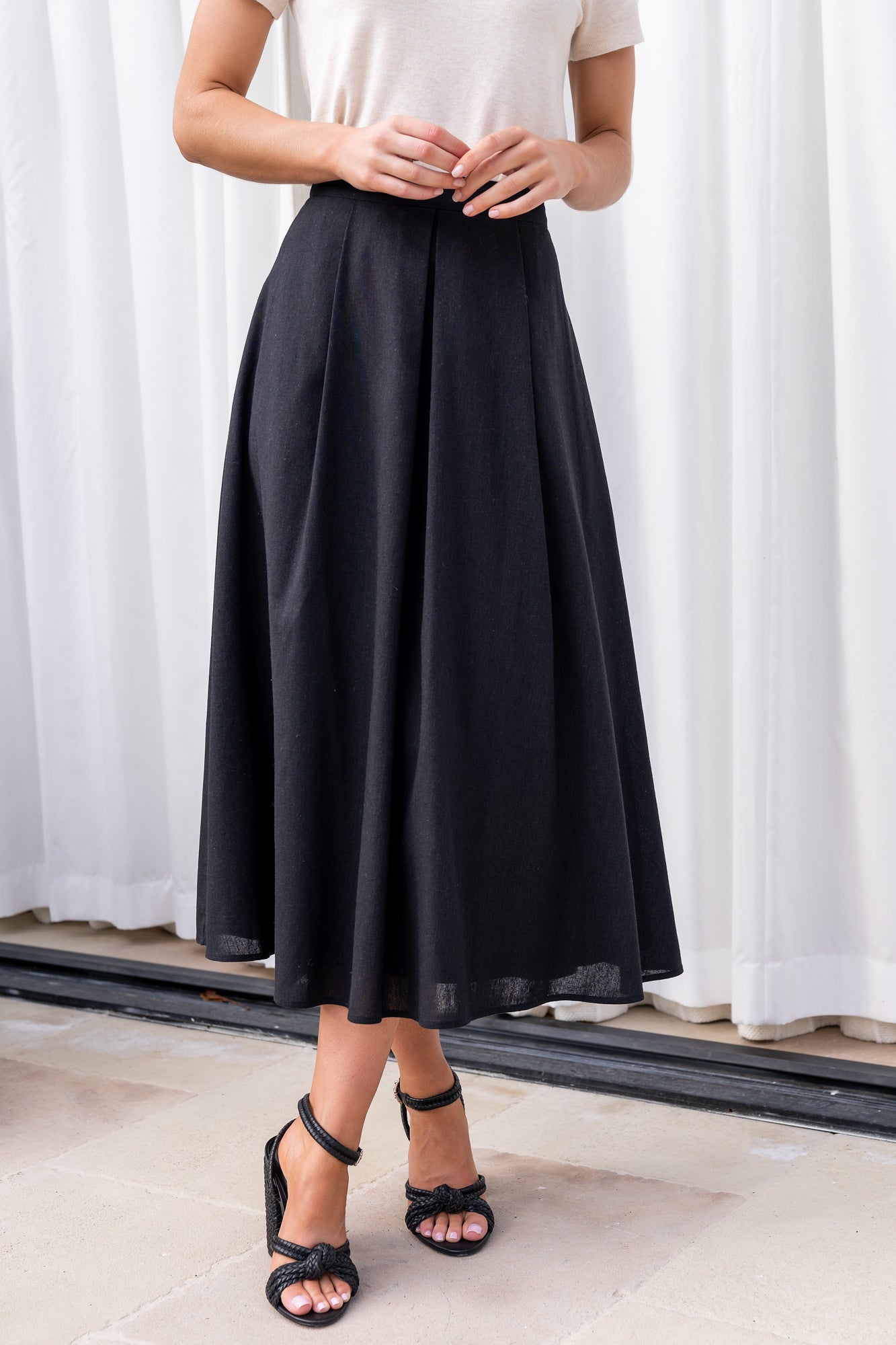 Katie Pleated Midi Skirt | Black