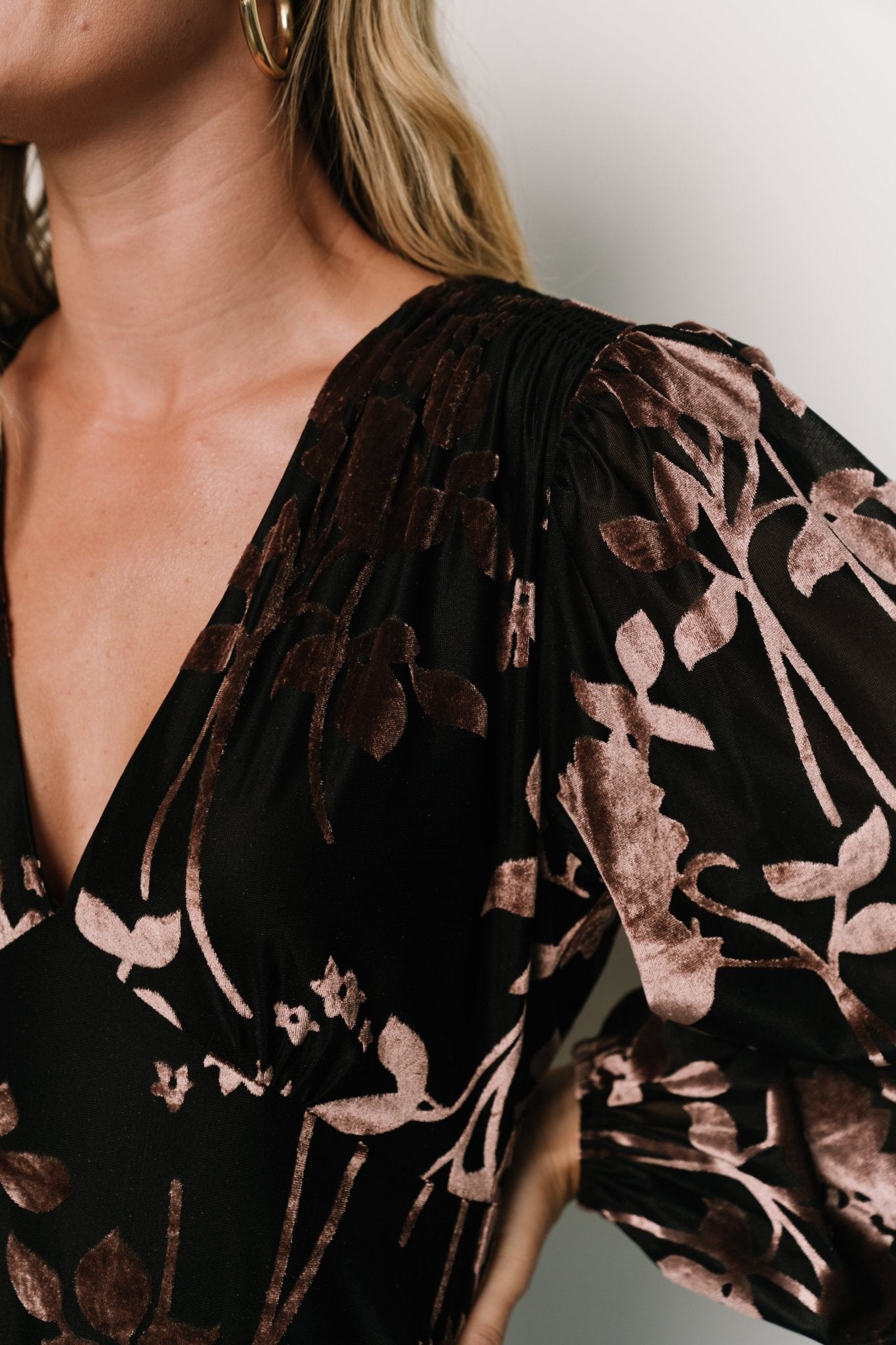 Liana Velvet Embossed Maxi Dress | Black