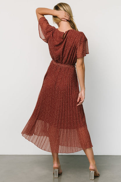 Prim Pleated Dress | Dark Rust